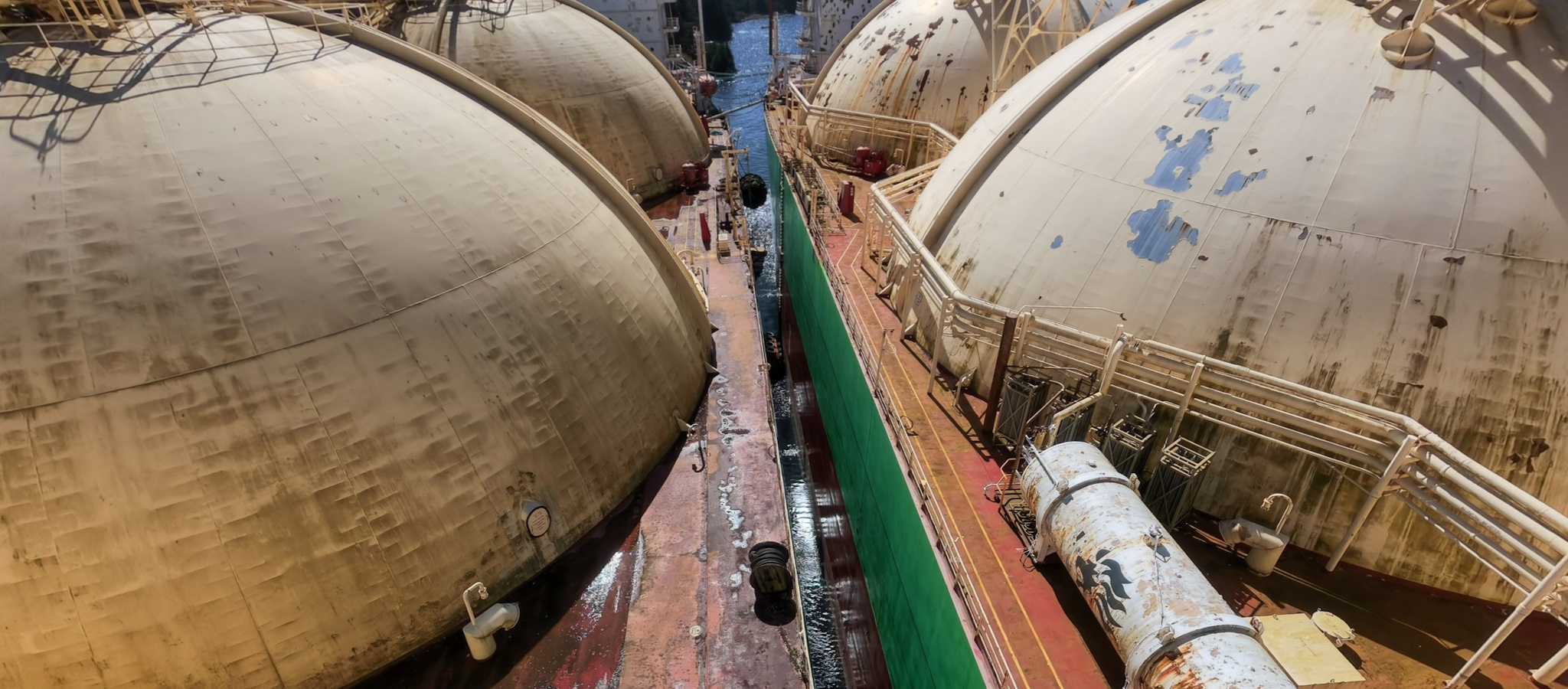 Lng tankers 10